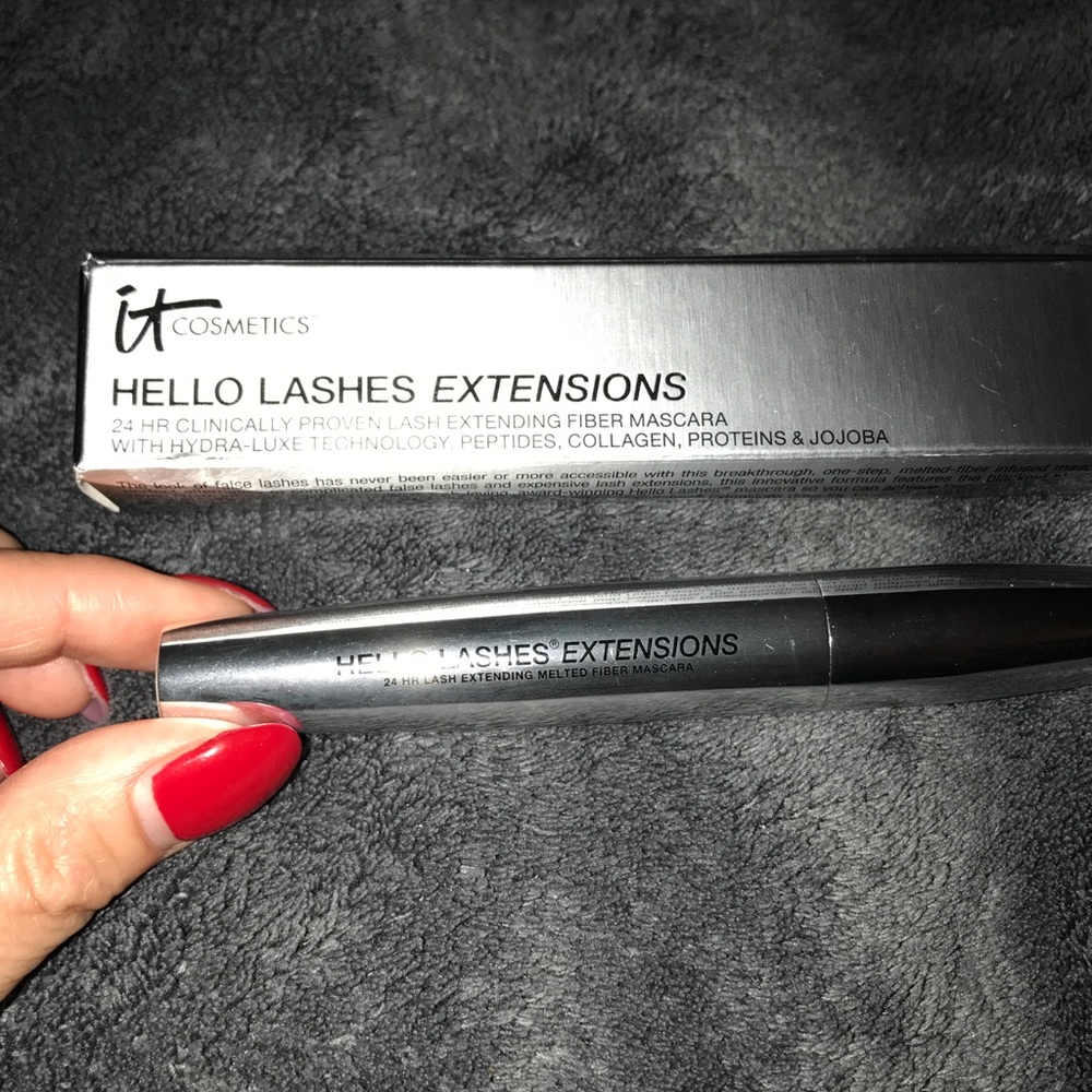 It Cosmetics hello lash extension mascara